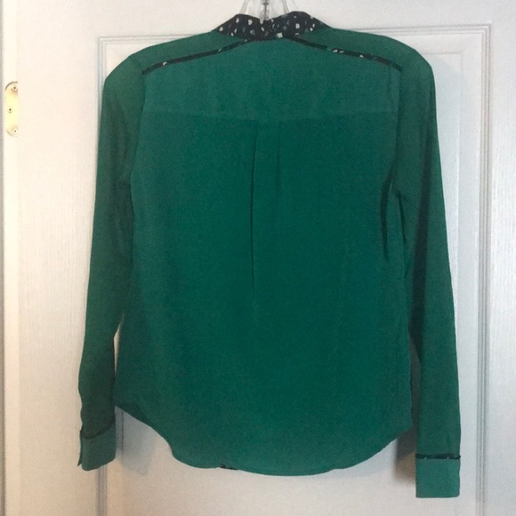 Green patterned button up - Picture 3 of 6